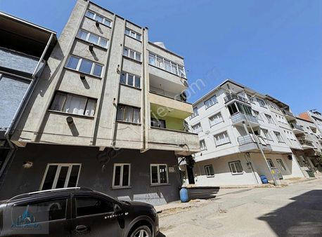 Almina'dan Emekte Metroya 5 Dk Mesafede 2+1 Aile Tipi Kiralık