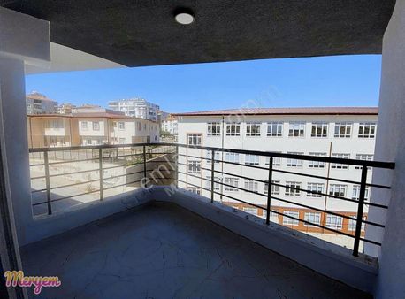 Battalgazide Okul Yanı 3+1 En Üst Kat Satılık Daire