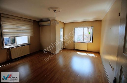 Evalamak'tan Söğütlüçeşme Mah.de Demet Sitesi'nde Satılık 3+1