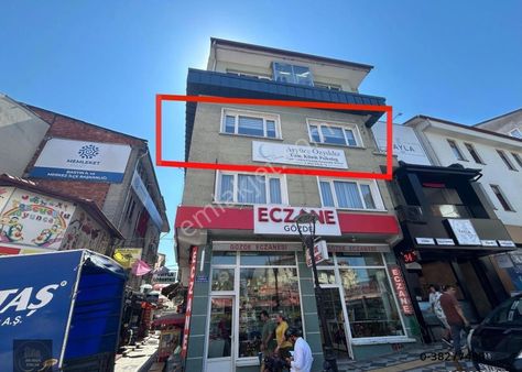 Ar-han Emlak’tan İşlek Cadde Yukarı Çarşı’da Kiralık 60 M² Ofis!