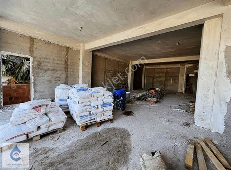 Çelebioğlu'dan Çayırova'da Cadde Üzeri Satılık 260 M2 Dükkan