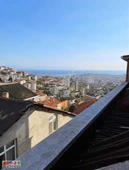 Pendik Gözdağında Deniz Manzaralı 5+2 Dubleks