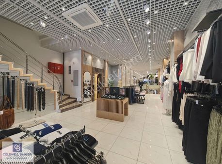 Alemdağ Caddesi Üzerinde Komple Kiralık Bina