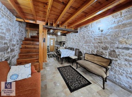 Ayvalık Merkez'de 4+1 Kiralık Rum Evi