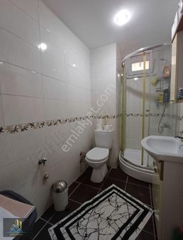 Spor Parkının Karşısında Satılık 1+1 Bahçe Katı