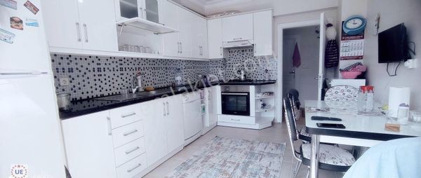 Uygun Dan Bornova Sokakta Tramvay, Otobüs, Deniz Park Manzaralı 6 Katlı Bina 120 M² Net 5. Kat 3+1