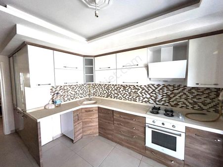 Yükselden Geniş 3+1 Ebeveyn Banyolu, Teraslı,cam Balkonlu Daire