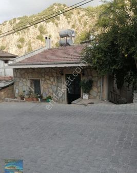 Akdeniz Emlakta Kesikkapı Mh. Satılık Müstekil Ev