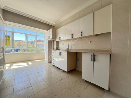 Engin Emlak'tan Güney Cephe Fatih Mah. Kilerli Geniş 3+1 Daire