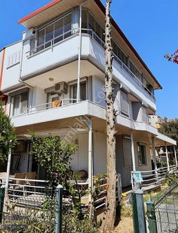 Kuşadası Kadınlar Denizine 100 Metre Eşyalı Kiralık Dubleks