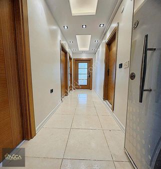 Ağca'dan Emsallerinin Altında Aile Binasında Tertemiz Ferah 2+1!