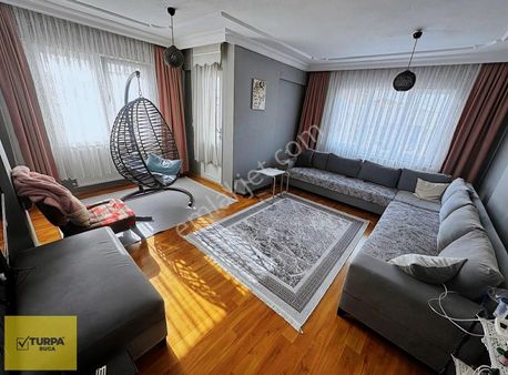 Turpa Buca'dan Batı Çıkışı Yakını Doğalgazlı Geniş Ve Ferah Dair