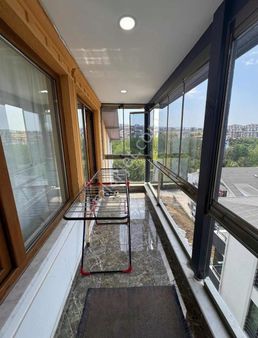 Başiskele Merkez-özenle Yapılmış 3+1 Eğimsiz Çatı Dubleks