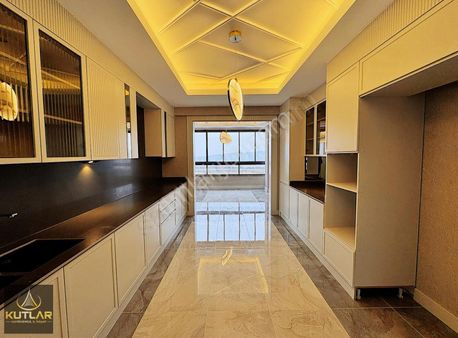 Kutlar'dan Yamaçtepe Mah Satılık Ultra Lüx 4+1 Daireler..