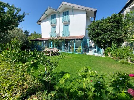 Denize Yakın 4+1 Masrafsız Villa