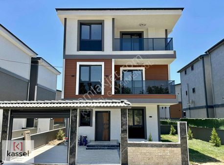 [kassel Yapı] Geniş Müstakil Bahçeli - 4+1 İskanlı Villa