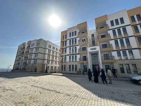 Kiralık 3+1 Full Eşyalı Daire Çözüm Emlak’ta