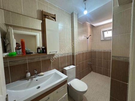 Serkan Gayrimenkulden Bahçelievler 3+1 120 Metre Daire 2.kat Daire