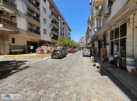 Güzelyalıda Satılık Arakat 3+1 Çok Geniş Satılık Daire