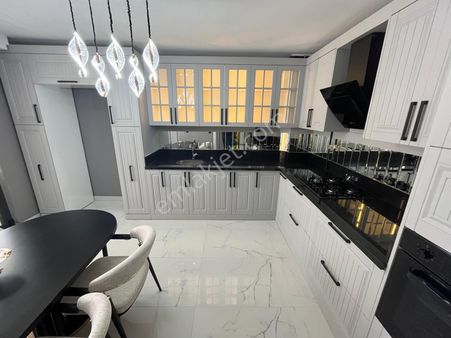 Yenikent*lüks Yapılı*sıfır Daire*4+1*çift Banyo**2.ara Kat*asansörlü*bağımsız Salon*krediye Uygun