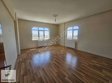 Yıldırım Emlak'tan Fatihte 3+1 Salonu Bagımsız Kiralik Daire