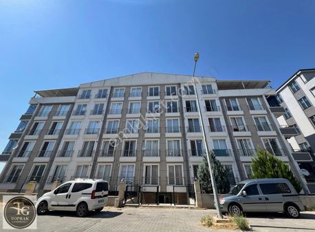 Cumhuriyet Mahallesi'nde 2+2 Dublex Satılık Oturulmamış Daire