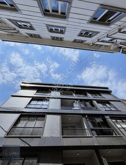 Sıfır Bina Metrobüse 3 Dk Doğru Konum Gerçek Fiyat Videolu