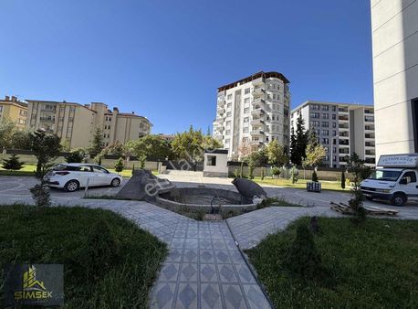 İkiz Kulelerde (twin Towers)4+1 Satılık Daire