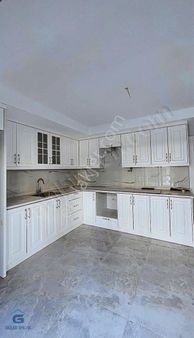 Ergenekon Mahallesinde Pazar Yerine Yakın Satılık Daire