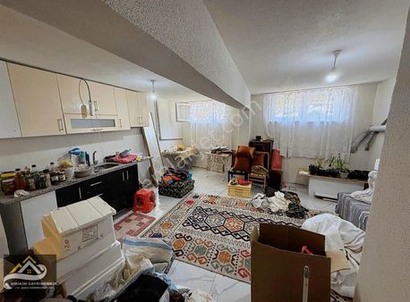 Şehir Merkezi İçinde Depo Tapulu 1+1 Bodrum Kat