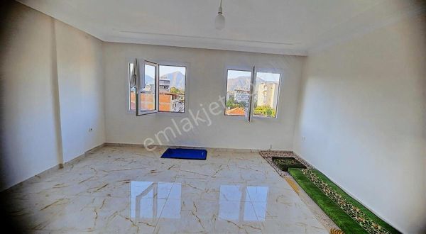 Aydınlık Ferah Modern Dizaynlı Daire