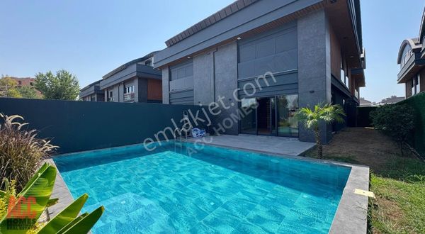 Acc Homes'tan Molla Yusuf'un En Yeni Asansörlü 4 Katlı Villası