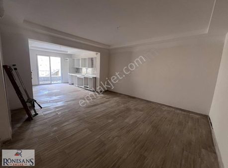 Rönesans Emlak'tan Çok Geniş Yerden Isıtma 1+1