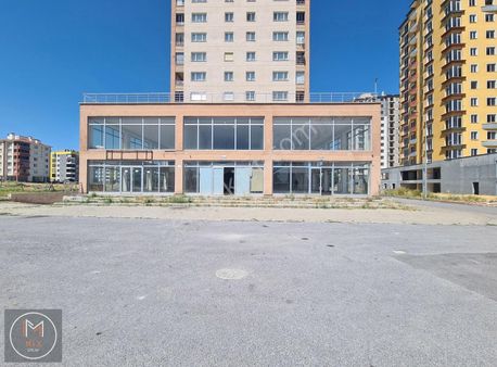 Anbarda Ana Cadde Üzeri Kiralık Asma Katlı Dükkanlar