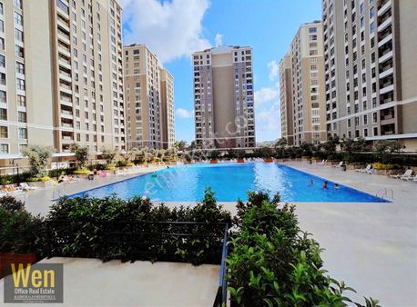 Beylikdüzü Kameroğlu Sitesi Deniz Manzaralı 4+1 Kiralık Daire