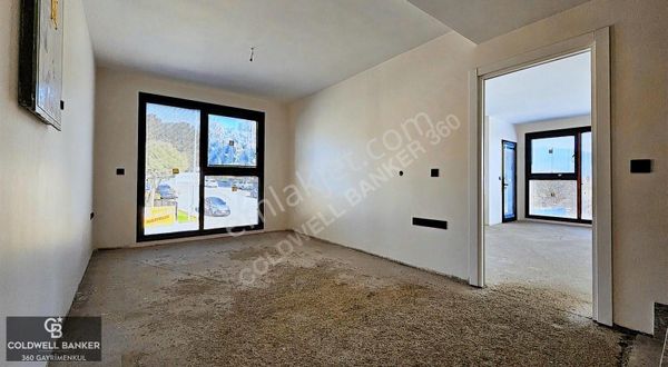 İzmir Bornova Evka-3'te Tabela Değeri Yüksek Kiralık Ofis & Büro