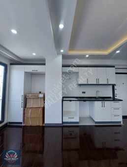 Valley'den Zafer Mahallesinde Sıfır, Balkonlu 1+1 Daire!