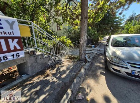 İlbey // Afyon - Gümüşkent Sitesinde 5+1 Tribleks Villa