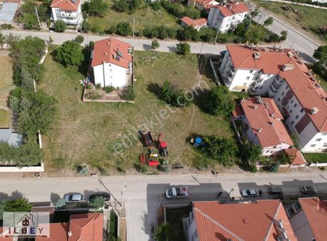 İlbey // Şuhut Merkez "taşlıca" Mahallesinde Satılık 626 M² Arsa