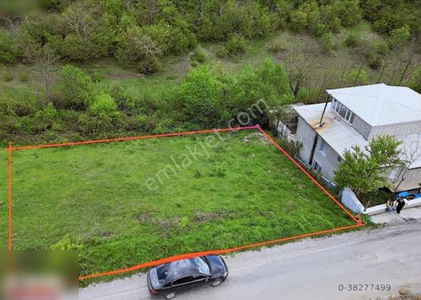 Cakallıda Yol Kenarı Harıka Konum Elk Su Var