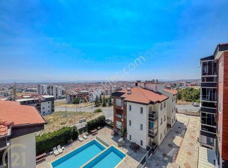 C21 Loca'dan Havuzlu Sitede Satılık Daire