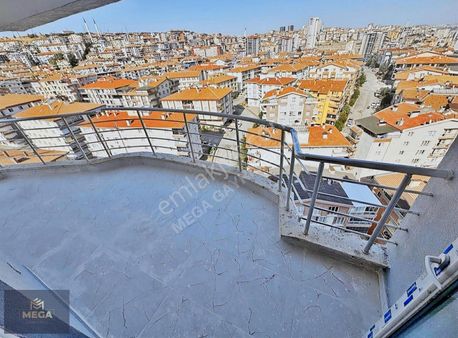 Şentepe'de Çift Teras Çift Balkon 4 Banyolu 5+2 Manzaralı Dublex