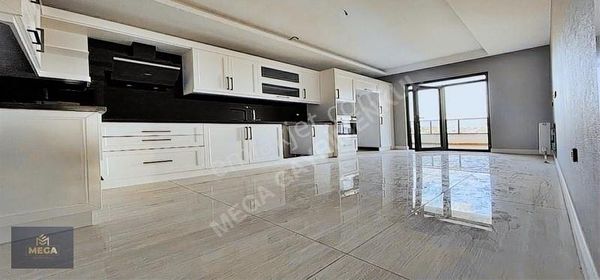 Ovacık Bulvar Manzaralı Sıfır 4.5+1 Teras Balkonlu Lüx Daire