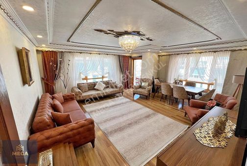 Atapark'ta Ultra Lüx Full Yapılı 2.kat Asansörlü Geniş M2li 4+1