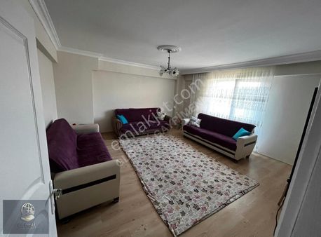 Reşadiye Mh Cumhuriyet Parkı Yakını 2+1 Ayrı Wc Cam Balkonlu