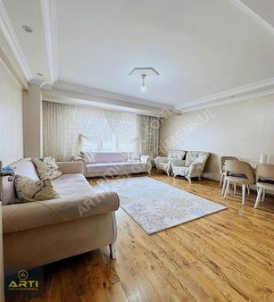 Artı Yapıdan Metrobüs Ve Marmaraparka Yakın Dublex Daire