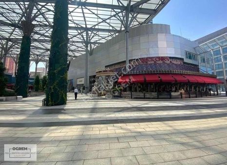 Ataşehir Metropol İstanbul B Blok 2+1 Boş Satılık Daire