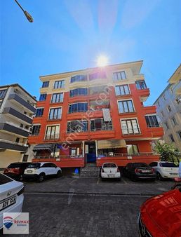 Hürriyet Mahallesinde Satılık Geniş Arakat 3+1 Daire