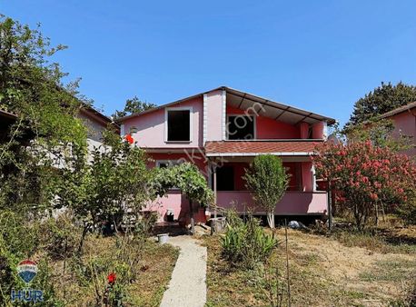 Remax Ümit Doğan Dan Denize 5 Dk Mesafede Satılık Müstakil Ev