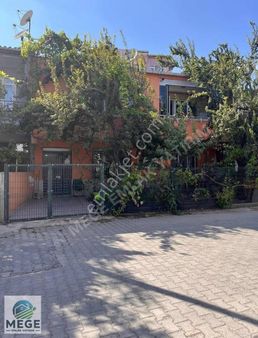 Mege'den Altınovada Acil Satılık 3+1 Geniş Daire